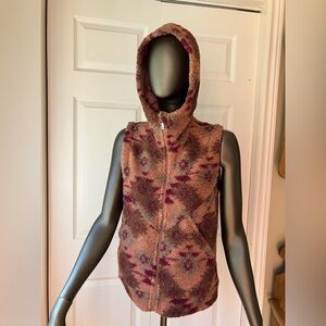 EUC Kyodan plush Sherpa vest with hood